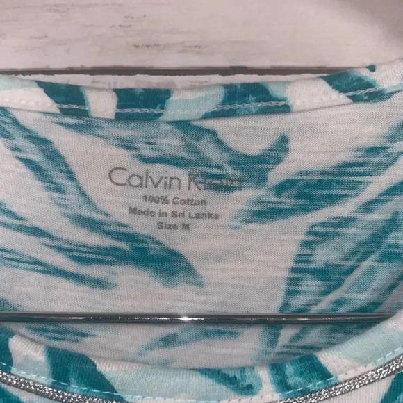 Calvin Klein Sleeveless Shirt - Picture 5 of 6